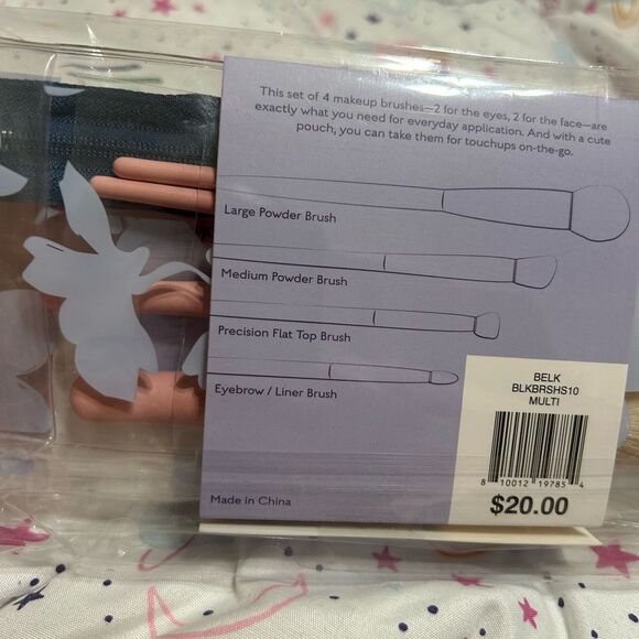NWT Belk 4-Piece Makeup Brush Set with Clear Pouch - Picture 10 of 14